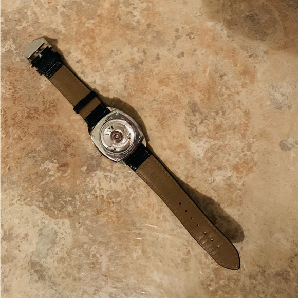 Men’s Movado Museum Automatic Cushion Watch - Picture 2 of 7